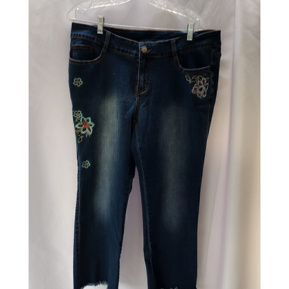 Stretch denim capris 